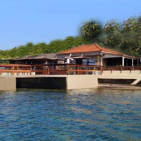 Stone Villa Inside Sea- Kids'Land Platanidia Eksteriør billede