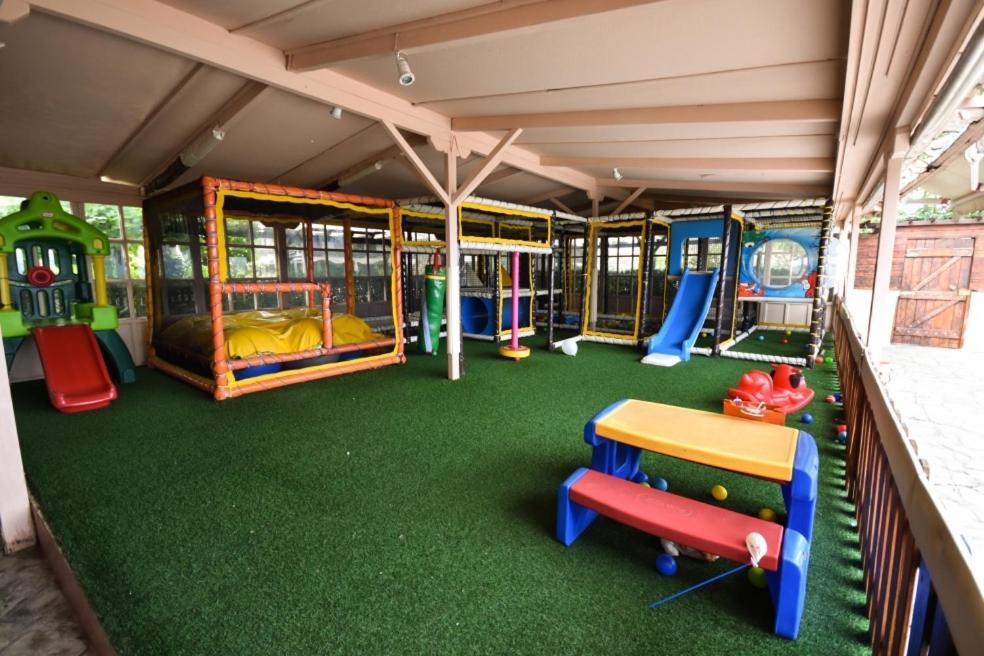 Stone Villa Inside Sea- Kids'Land Platanidia Eksteriør billede
