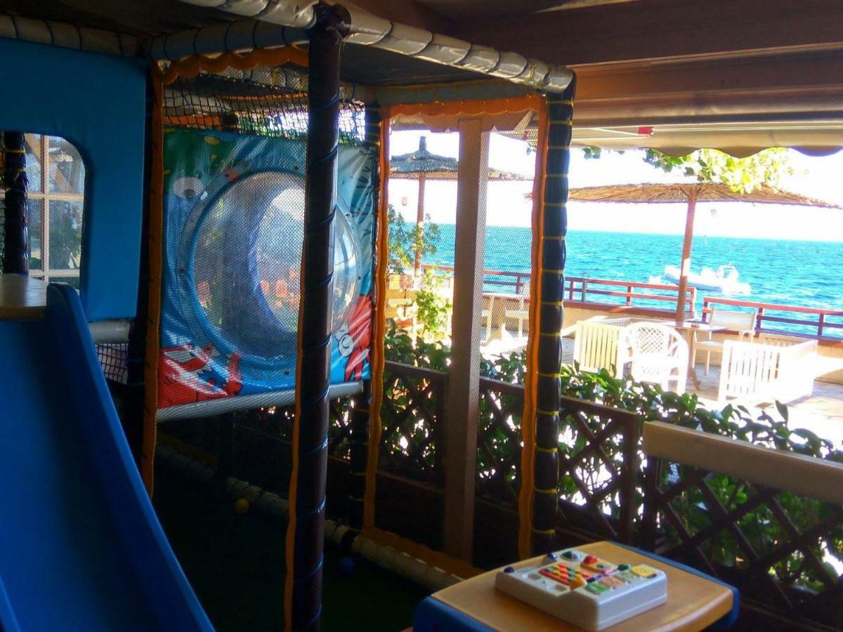 Stone Villa Inside Sea- Kids'Land Platanidia Eksteriør billede